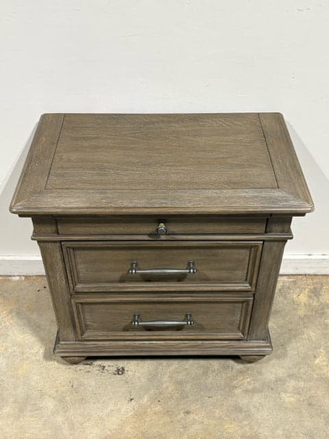 Ashley Gray Johnelle 3 Drawer Nightstand - Thumbnail 2