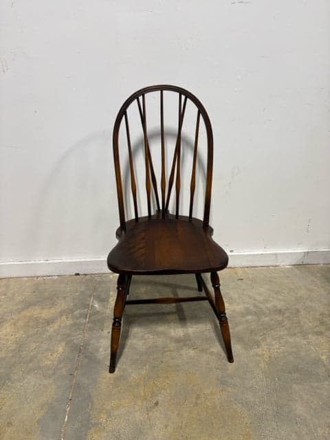 Antique Wooden Braced Bow Back Windsor Chair - Image 1