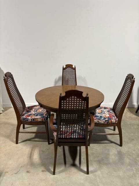 Round 4-Pedestal Wood Dining Table with 6 Chairs & 2-18" Leaves - Thumbnail 2