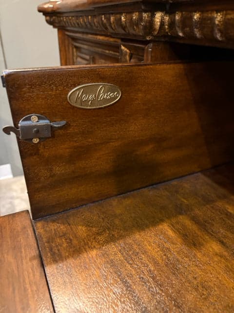 Marge Carson Dresser with Marble Inlay & 9 Drawers - Thumbnail 4