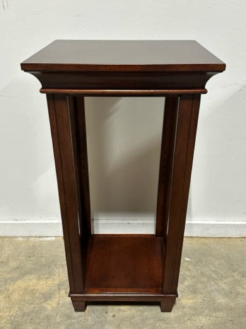 Wood Accent Table/Plant Stand - Image 1