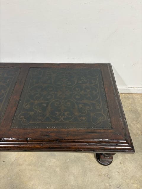 Bernhardt Coffee Table With Embossed Leather Top And Wooden Base - Thumbnail 2