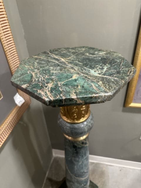 Green Marble Column Pedestal With Corinithian Gilded Bronze Capitals - Thumbnail 2