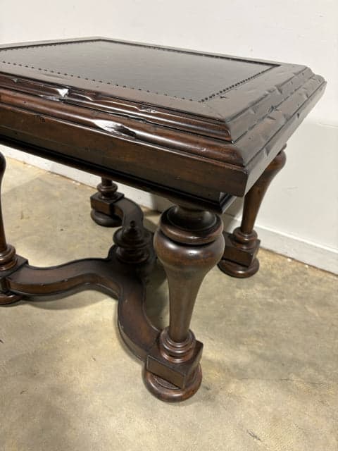 Bernhardt Accent Table With Embossed Leather Top And Wooden Base - Thumbnail 3