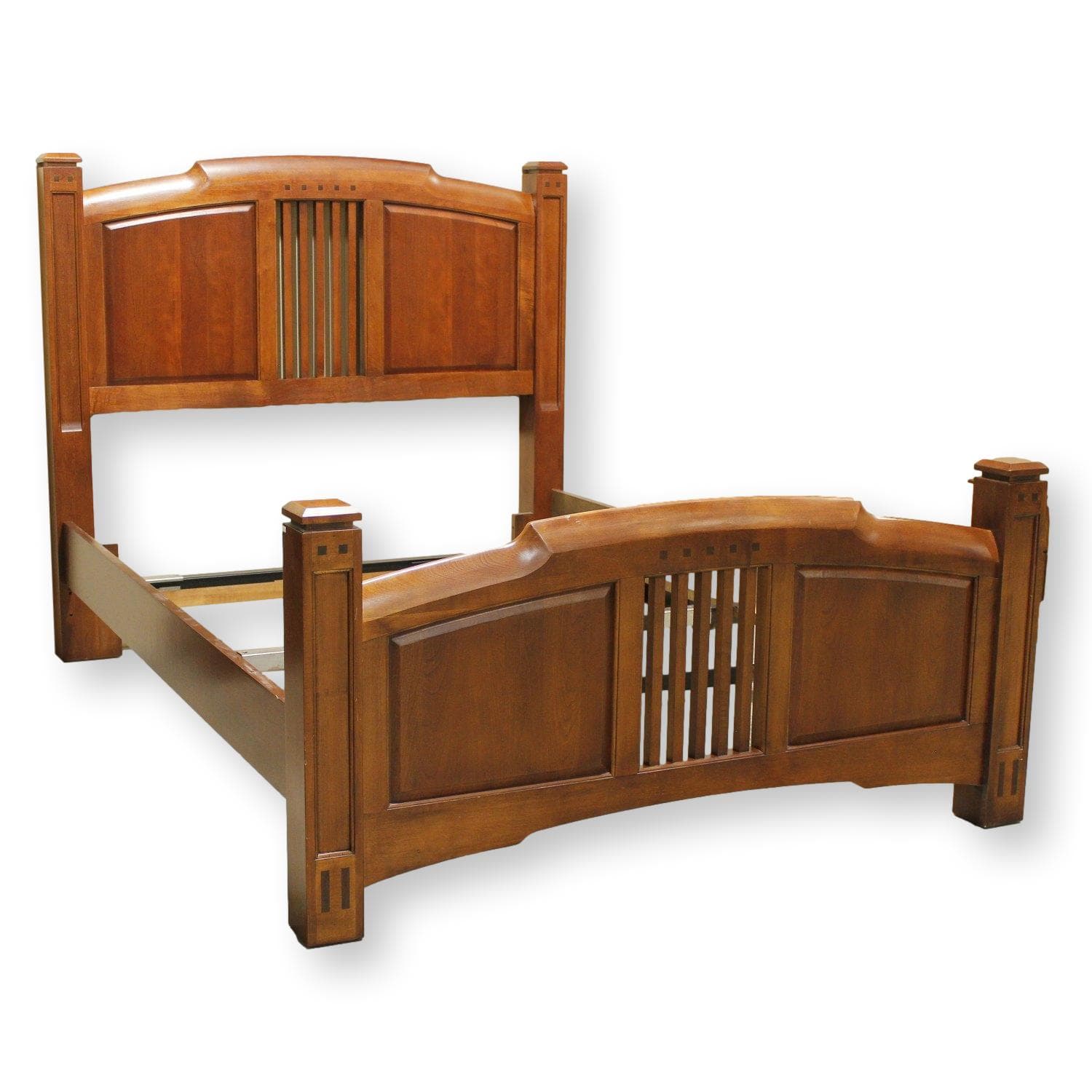 Thomasville Cherry Queen Bed - Cherry - Image 1