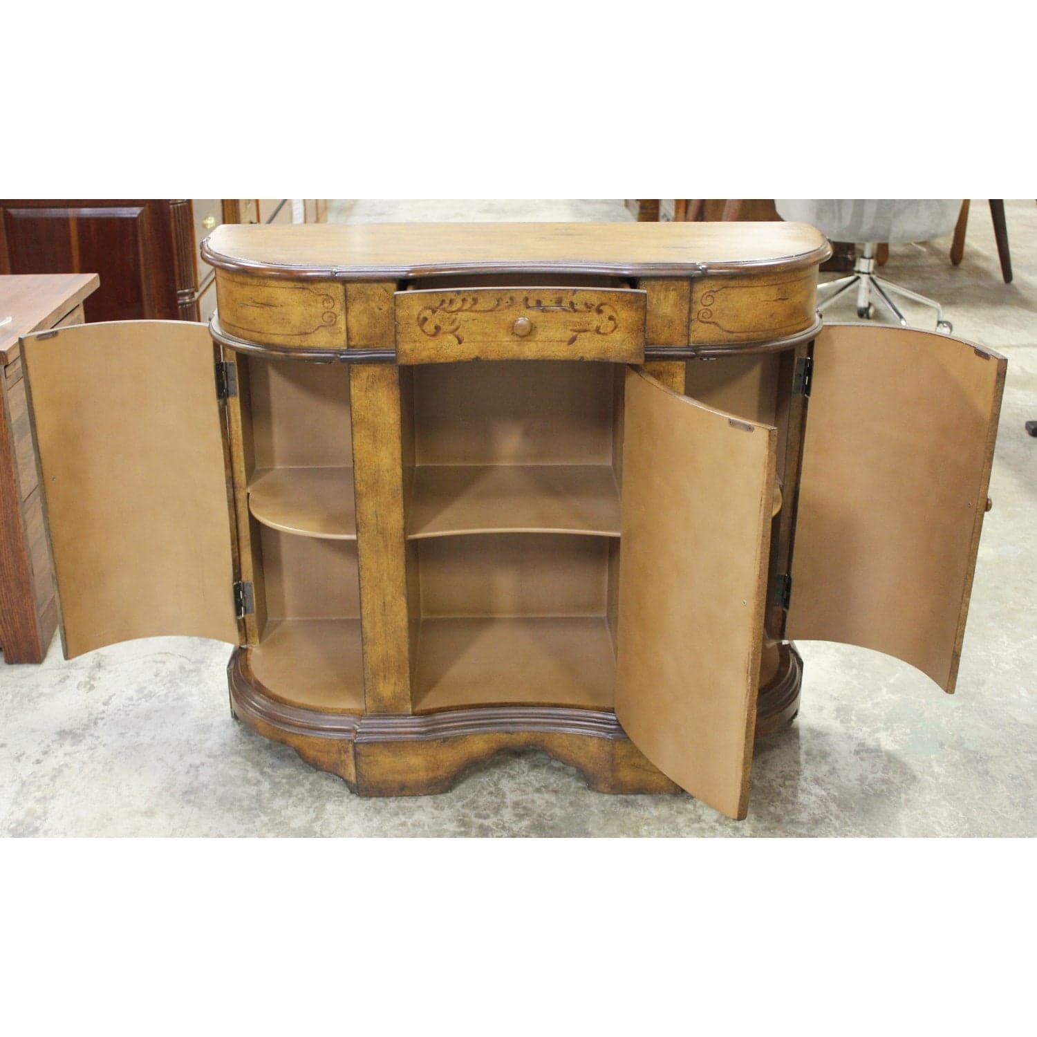 Handpainted Curved Cabinet - Gold - Thumbnail 2