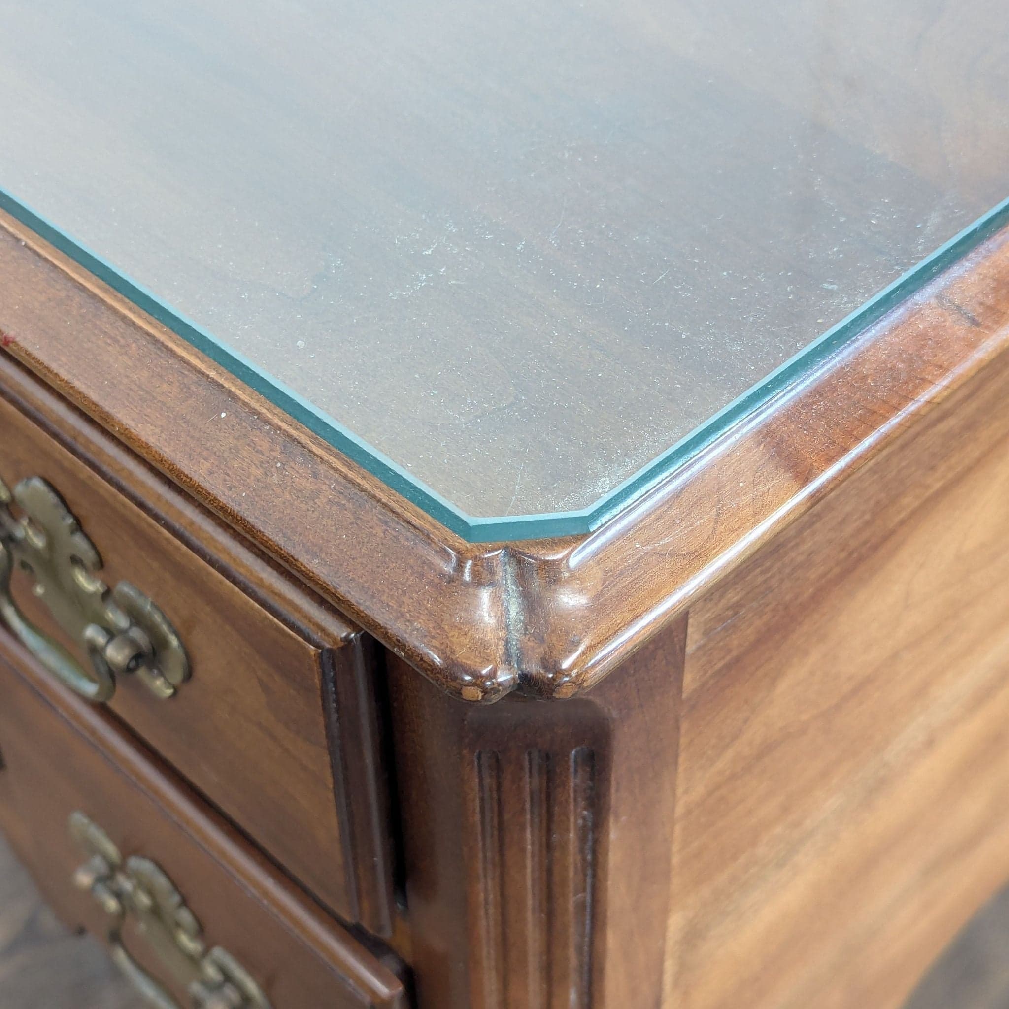 Chippendale Style Lowboy Chest - Thumbnail 9