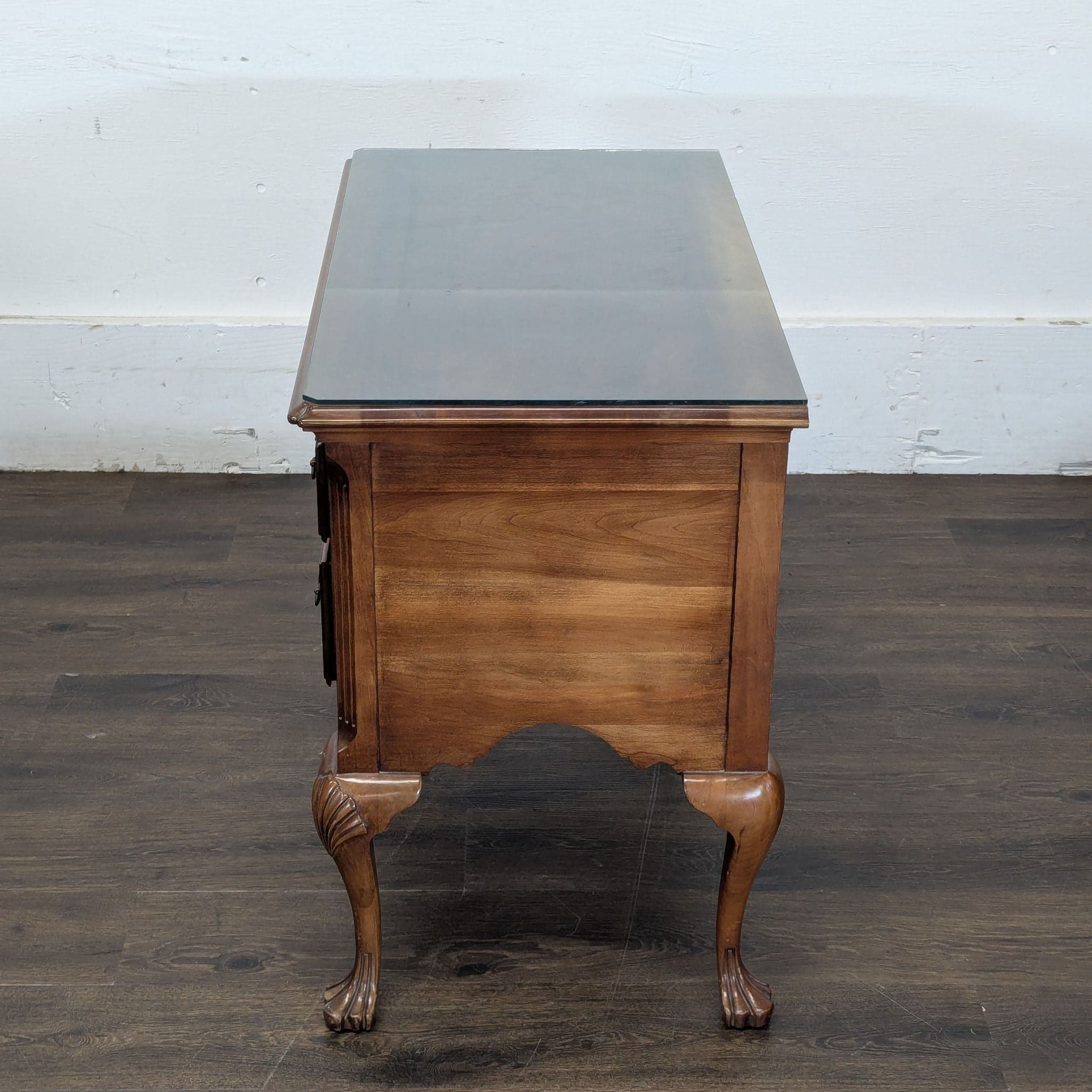 Chippendale Style Lowboy Chest - Thumbnail 6