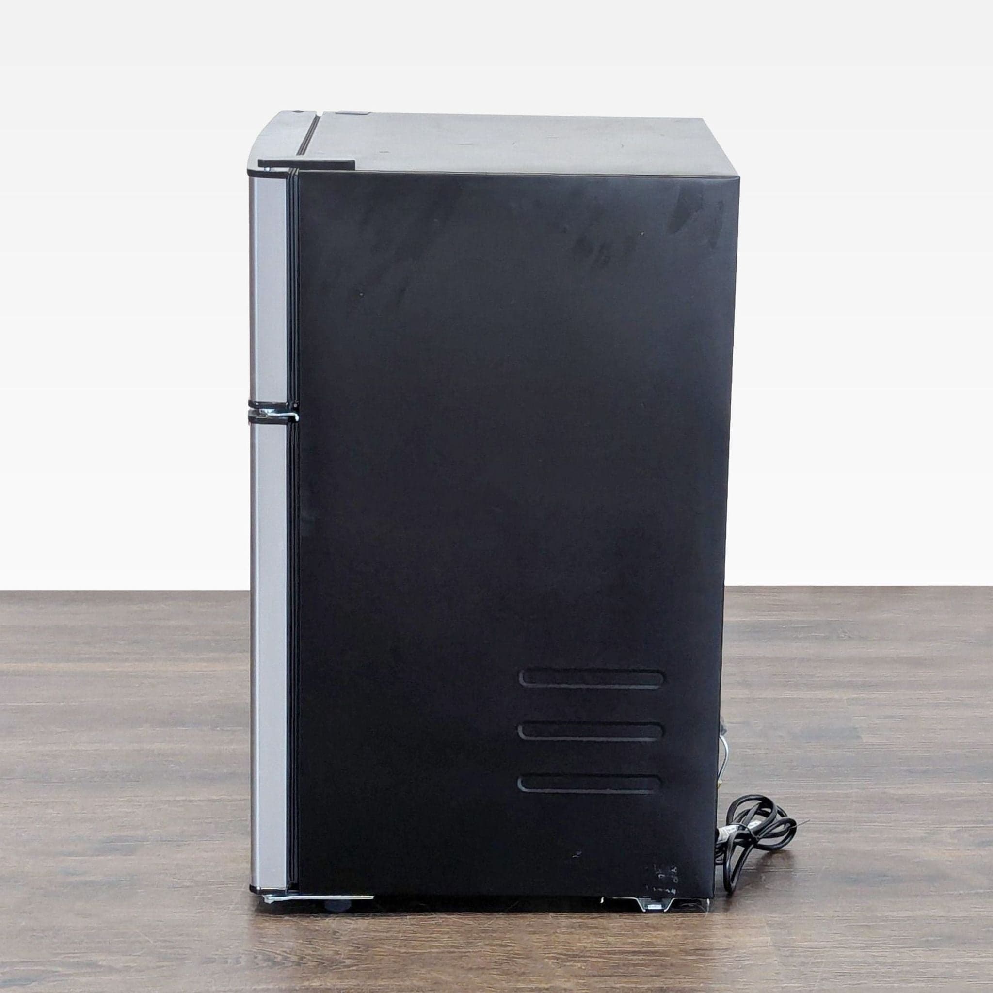 Whirlpool Compact Double Door Mini Refrigerator - Silver - Thumbnail 4