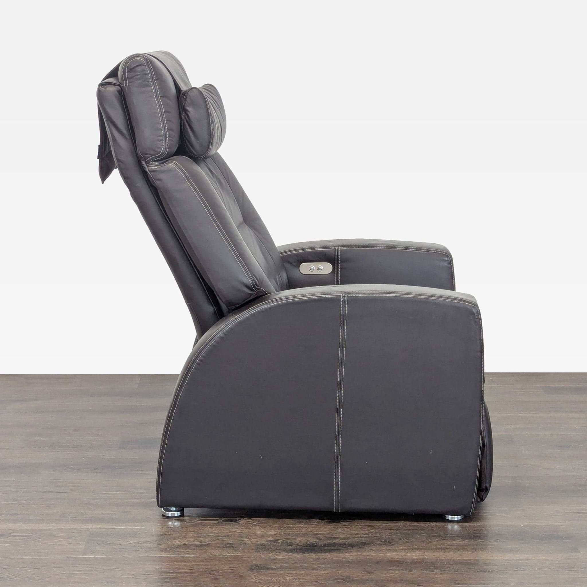 Positive Posture Leather Electric Recliner Lounge Chair - Thumbnail 10