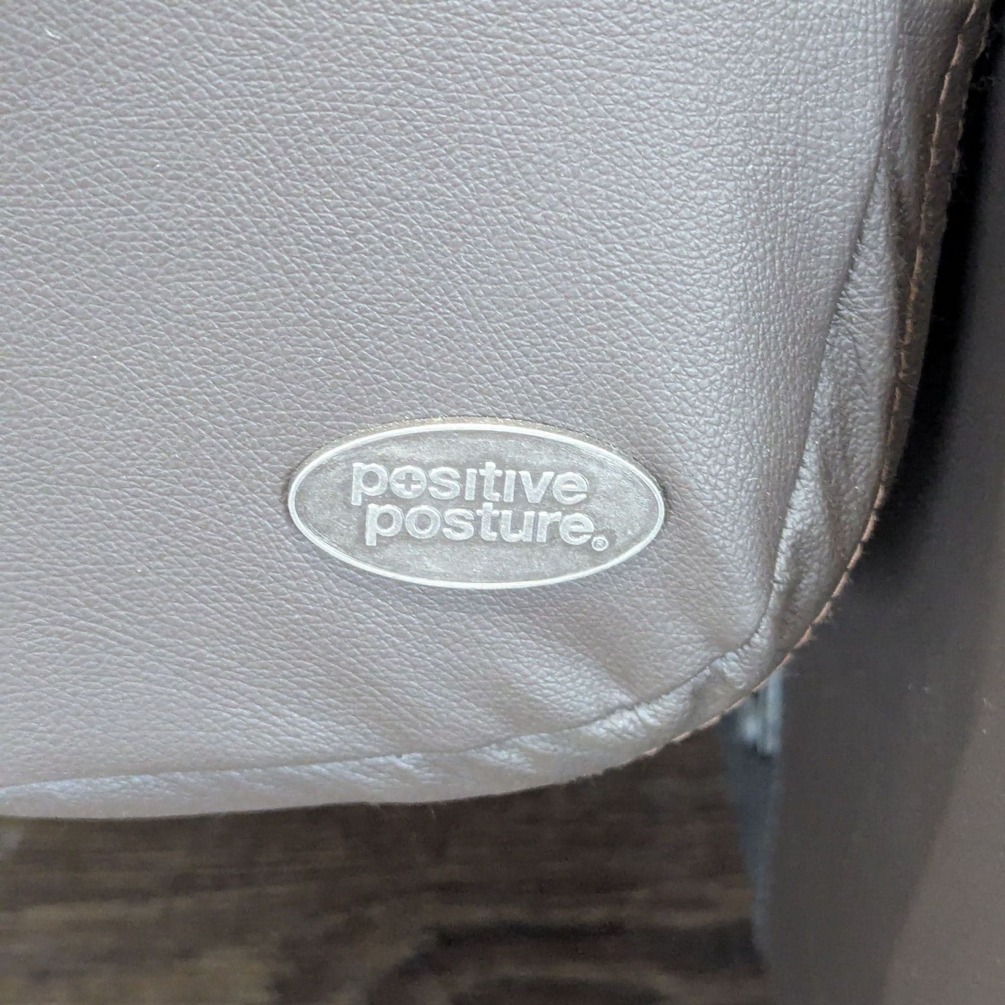 Positive Posture Leather Electric Recliner Lounge Chair - Thumbnail 6