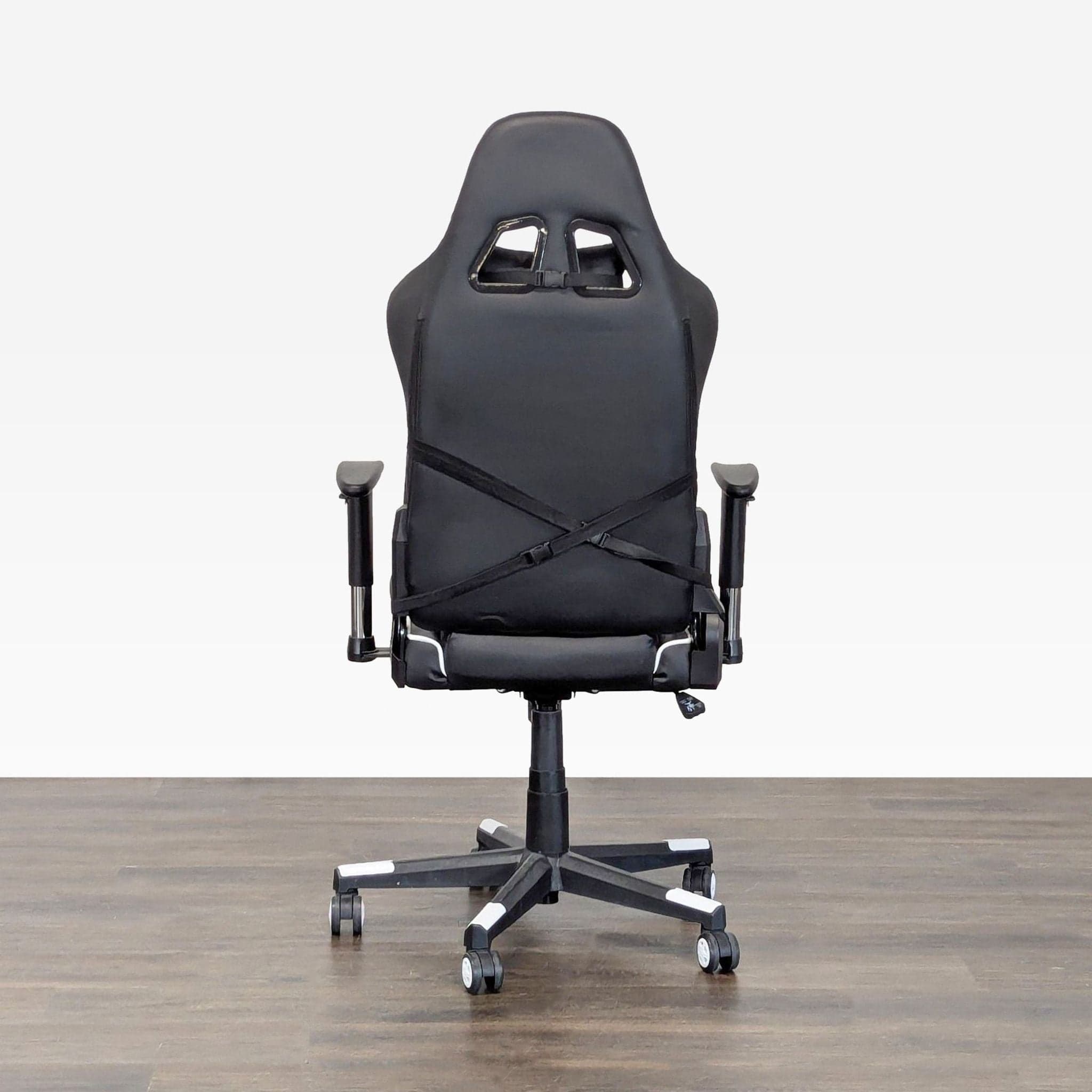 GTRacing GT099 Black and White Ergonomic Gaming Chair with Adjustable Armrests - Thumbnail 3