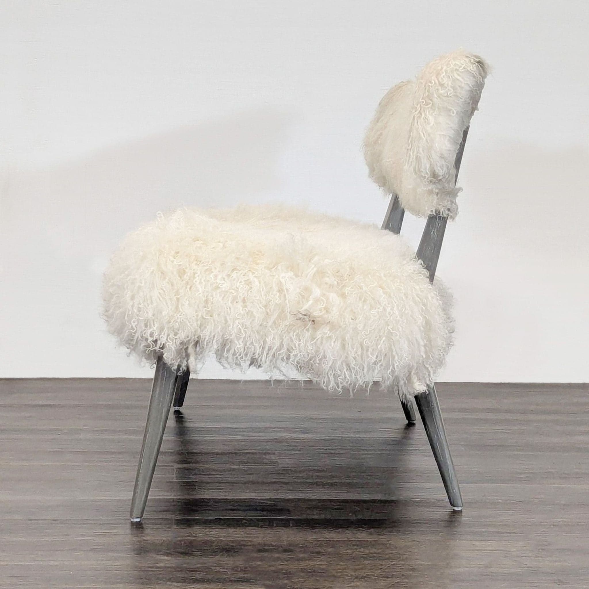 Faux Fur Bench with Back - Thumbnail 5