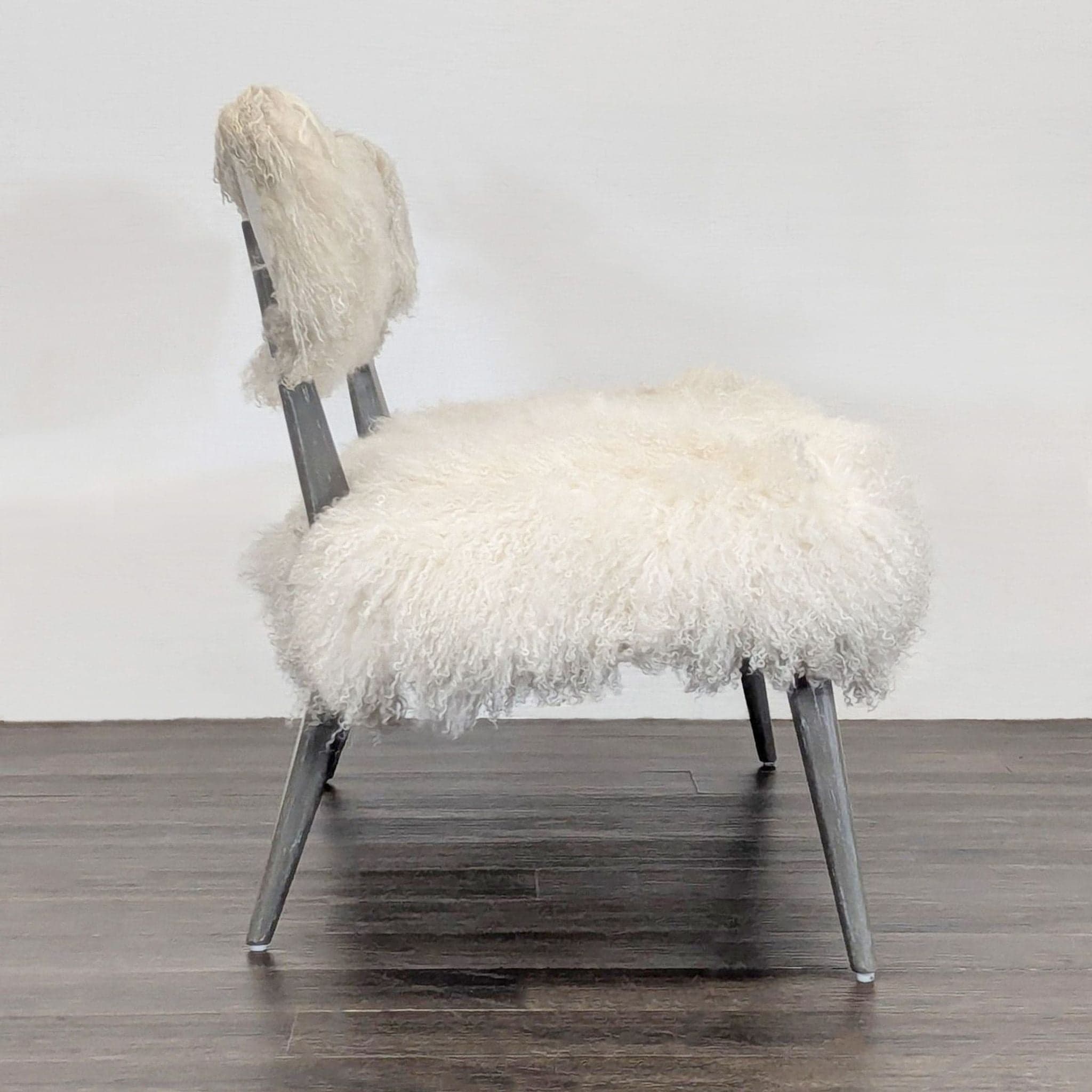 Faux Fur Bench with Back - Thumbnail 3