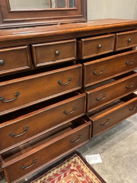 Ashley 10-Drawer Wood Dresser with Mirror - Thumbnail 5