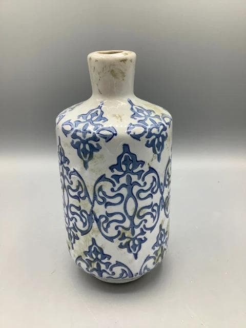 *NEW* Terracotta Vase with Pattern - Image 1