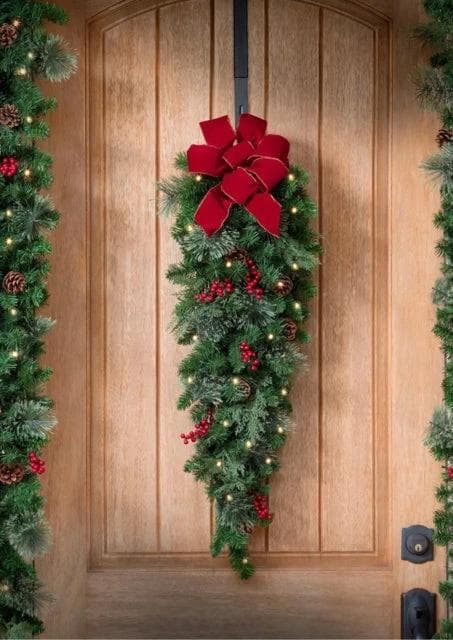 3' Classic Pre-lit Christmas Swag - Thumbnail 2