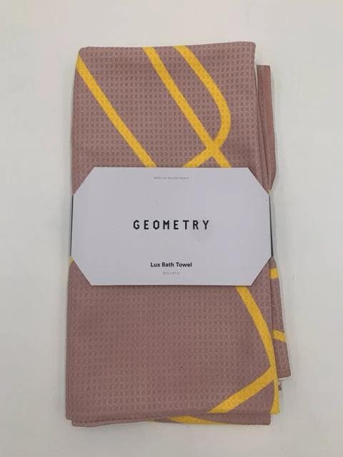 *NEW* Geometry On the Mauve Luxe Bath Towel - Image 1