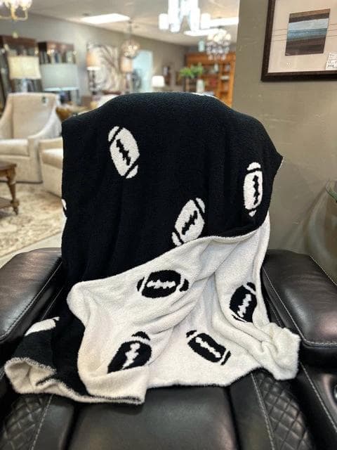 *NEW* Luxe Two-Sided Black Football Blanket - Thumbnail 2