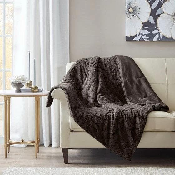 *NEW* Arctic Ultra Plush Down Alternative Throw-Chocolate - Image 1
