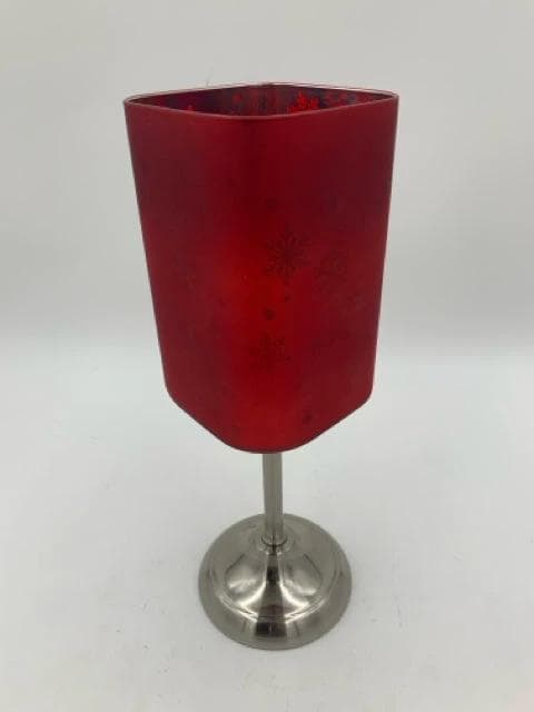 Red Snowflake Candle Sconce With Silver Base - Image 1
