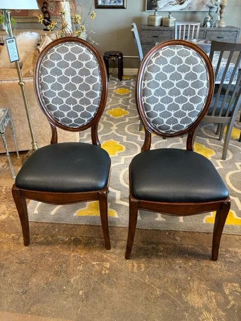 Set Of 2 Johnathan Charles Spoon Back Side Chairs From The Francis Collection - Image 1