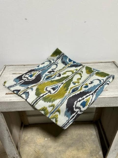 Blue, Green And White Abstract Design Pillow - Thumbnail 2