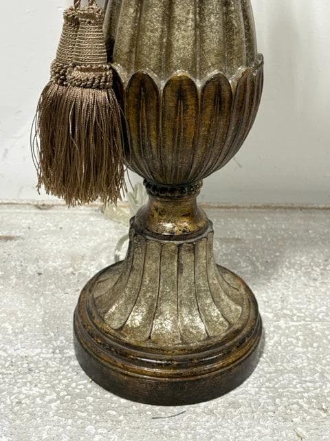 Gold Detail Table Lamp With Tassels - Thumbnail 2