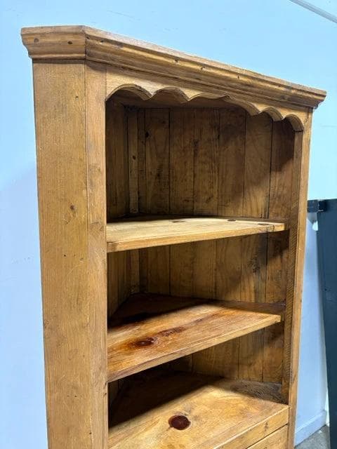 Carved Wooden Corner Cabinet With One Drawer And Two Doors - Thumbnail 2