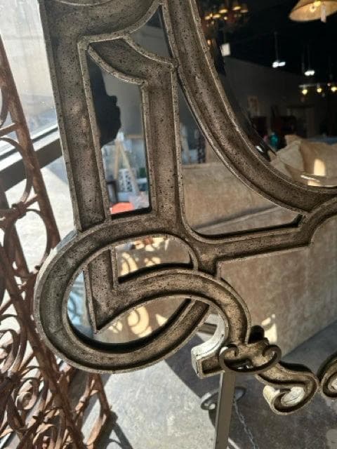 Silver Venititan Style Mirror - Thumbnail 2