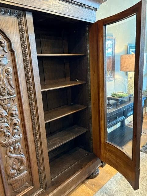 Antique Dark Wood Carved Cabinet With Three Doors And Glass Front - Thumbnail 5