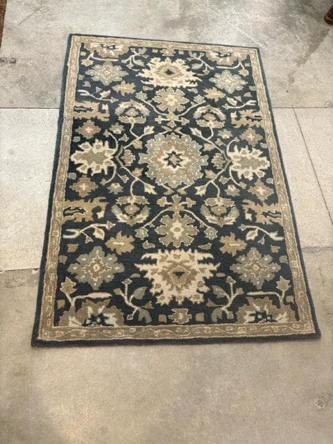 4'x6' Surya Caesar Wool Rug - Image 1