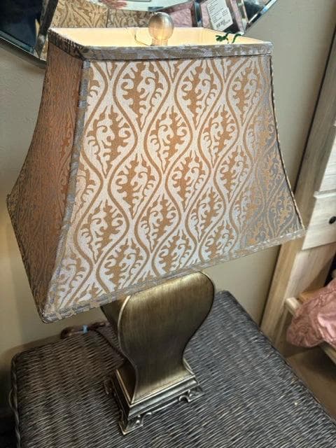 Brushed Gold Urn Base Table Lamp - Thumbnail 2