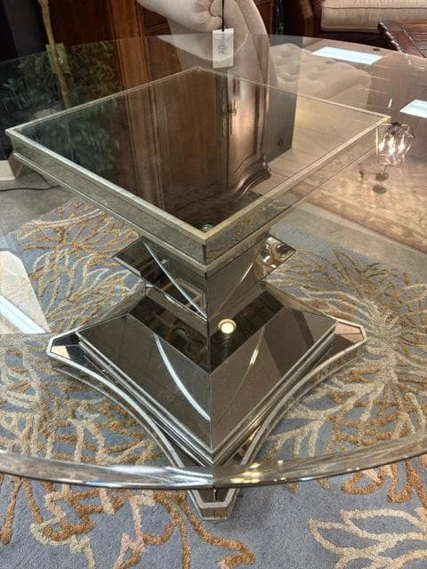 Bassett Moiselle Mirrored Dining Table With Glass Top - Thumbnail 2