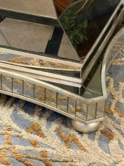 Bassett Moiselle Mirrored Dining Table With Glass Top - Thumbnail 4