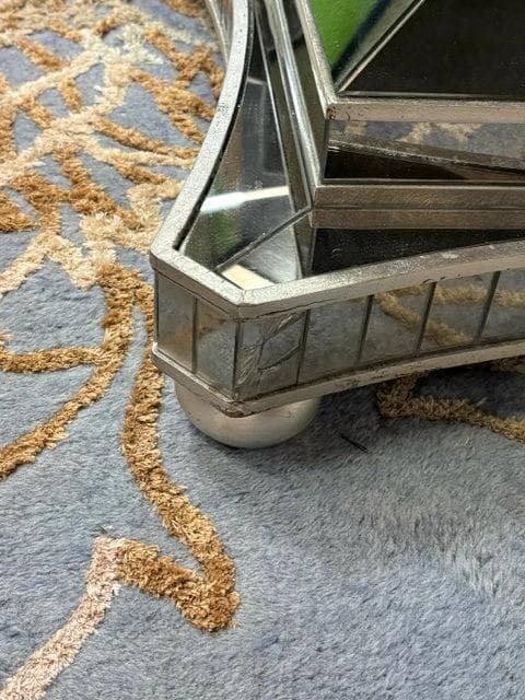 Bassett Moiselle Mirrored Dining Table With Glass Top - Thumbnail 5