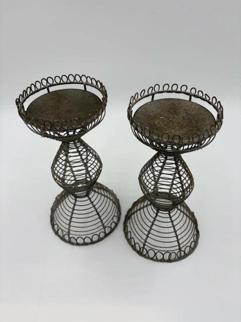 Set Of 2 Wire Candleholders - Image 1