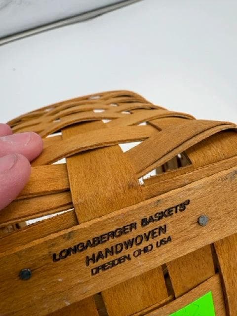 Small Longaberger Basket - Thumbnail 2