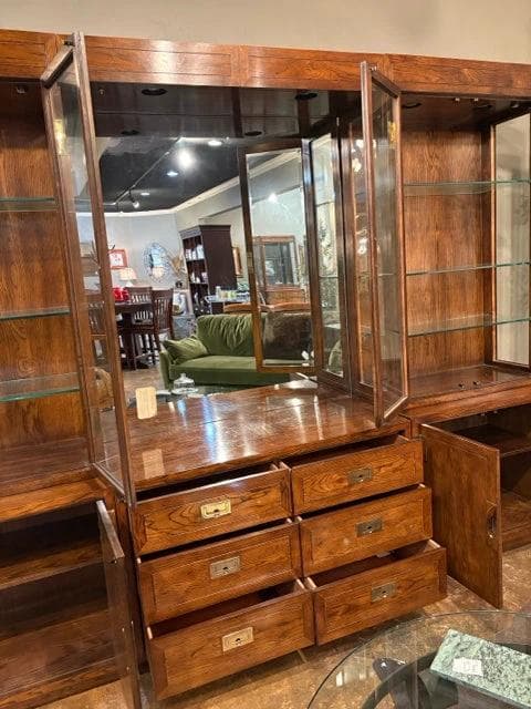 Henredon 3 Piece Lighted Cabinet With Mirror And 8 Doors And 6 Drawers - Thumbnail 3