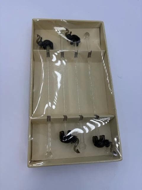 Set Of 4 Glass Elephant Swizzle Sticks - Image 1