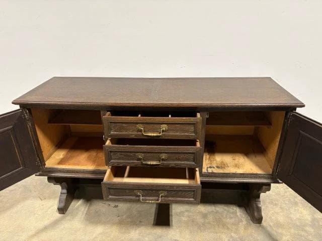 Antique Wooden Sideboard With 3 Drawers And 2 Doors - Thumbnail 3