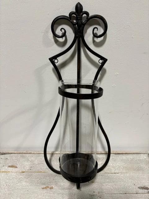 Metal Wall Sconce With Glass Insert - Image 1