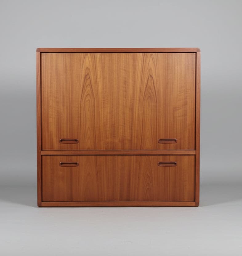 Mid Century Modern Teak Cabinet/TV Cabinet/Dry Bar DH250-1 - Thumbnail 5