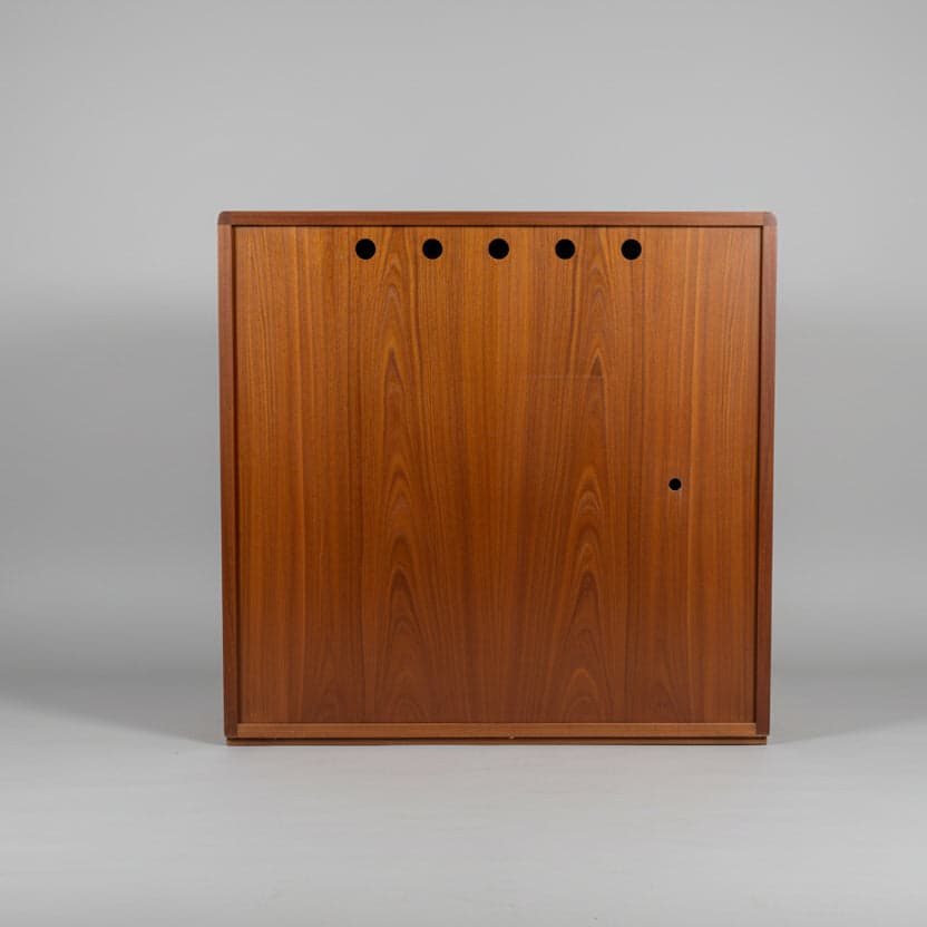 Mid Century Modern Teak Cabinet/TV Cabinet/Dry Bar DH250-1 - Thumbnail 7