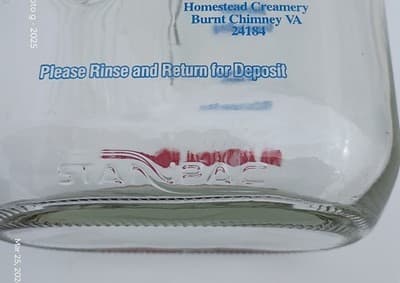 Homestead Creamery 64 fl. oz. Clear Glass Milk Bottle Burnt Chimney VA - Thumbnail 2