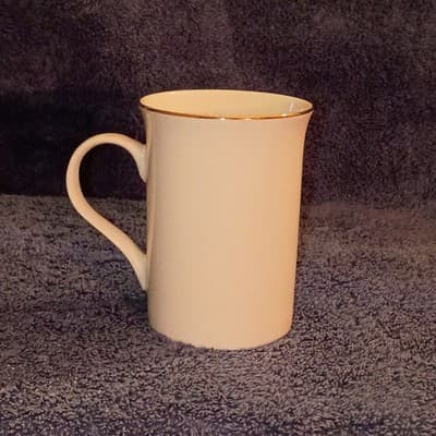 Carolans Irish Cream White Ceramic Mug Gold Rim Distillery Advertising - Thumbnail 2