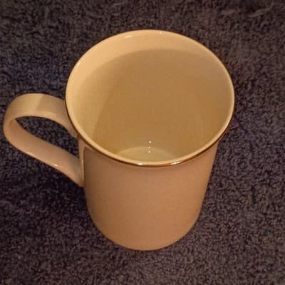 Carolans Irish Cream White Ceramic Mug Gold Rim Distillery Advertising - Thumbnail 3