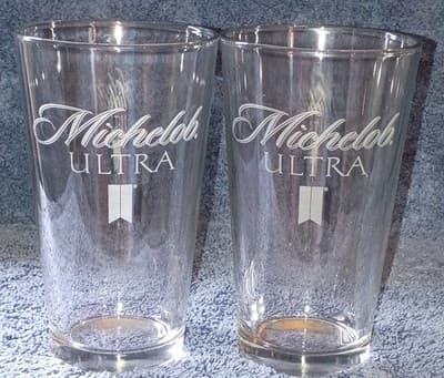 Michelob Ultra Beer Glasses Set of 2 Breweriana Collectible US Drinkware - Image 1