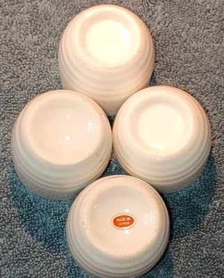 Set of 4 White Ribbed Ceramic Saki Cups Glazed Round Made in Japan - Thumbnail 3