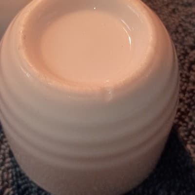 Set of 4 White Ribbed Ceramic Saki Cups Glazed Round Made in Japan - Thumbnail 5